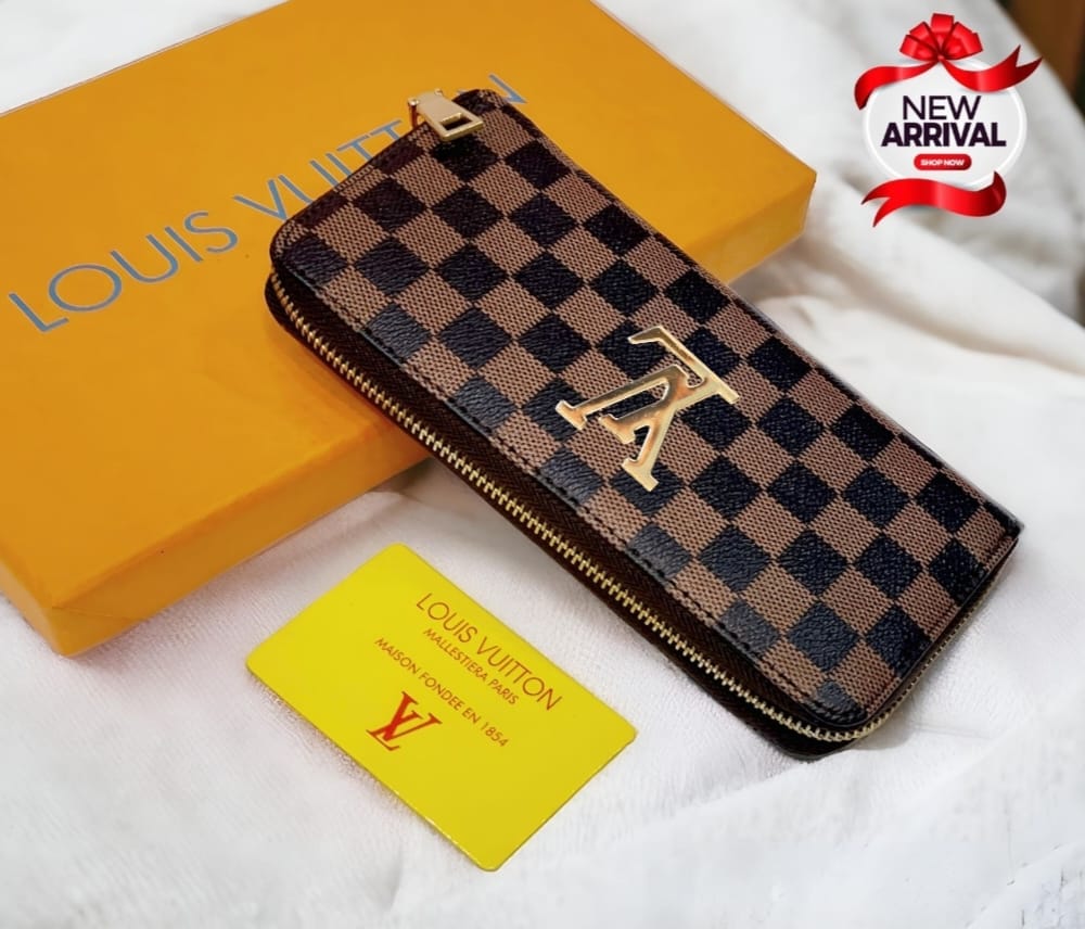 Stylish Ladies Clutch Wallet