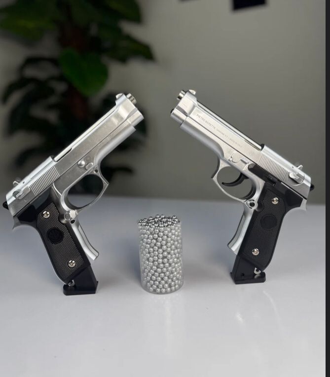 M92 Beretta Metallic Edition Airsoft Gun – Realistic Silver Toy Pistol with BB Pellets