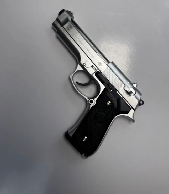 M92 Beretta Metallic Edition Airsoft Gun – Realistic Silver Toy Pistol with BB Pellets